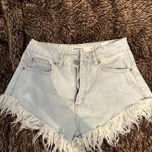 Garage denim festival shorts light wash